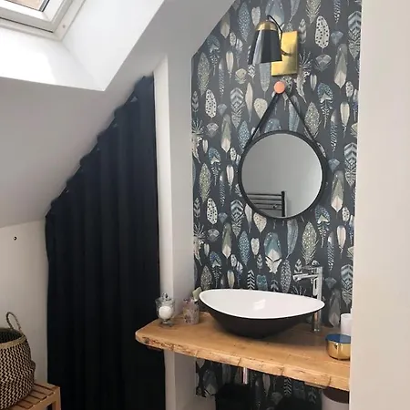 Place 6 In The Heart Of * 阿罗芒什莱班