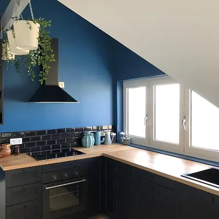 Place 6 In The Heart Of 阿罗芒什莱班