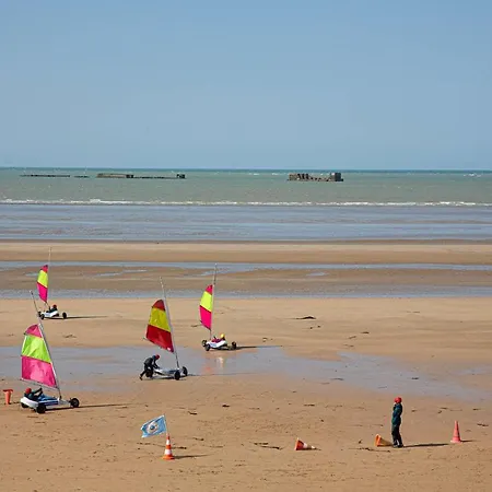 Place 6 In The Heart Of * Arromanches-les-Bains